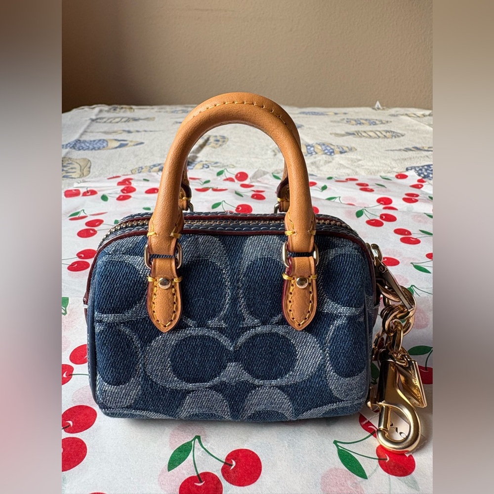 🍒 COACH MINI ROWAN  BAG CHARM IN SIGNATURE DENIM 🍒  NWT 🍒 - Picture 8 of 16